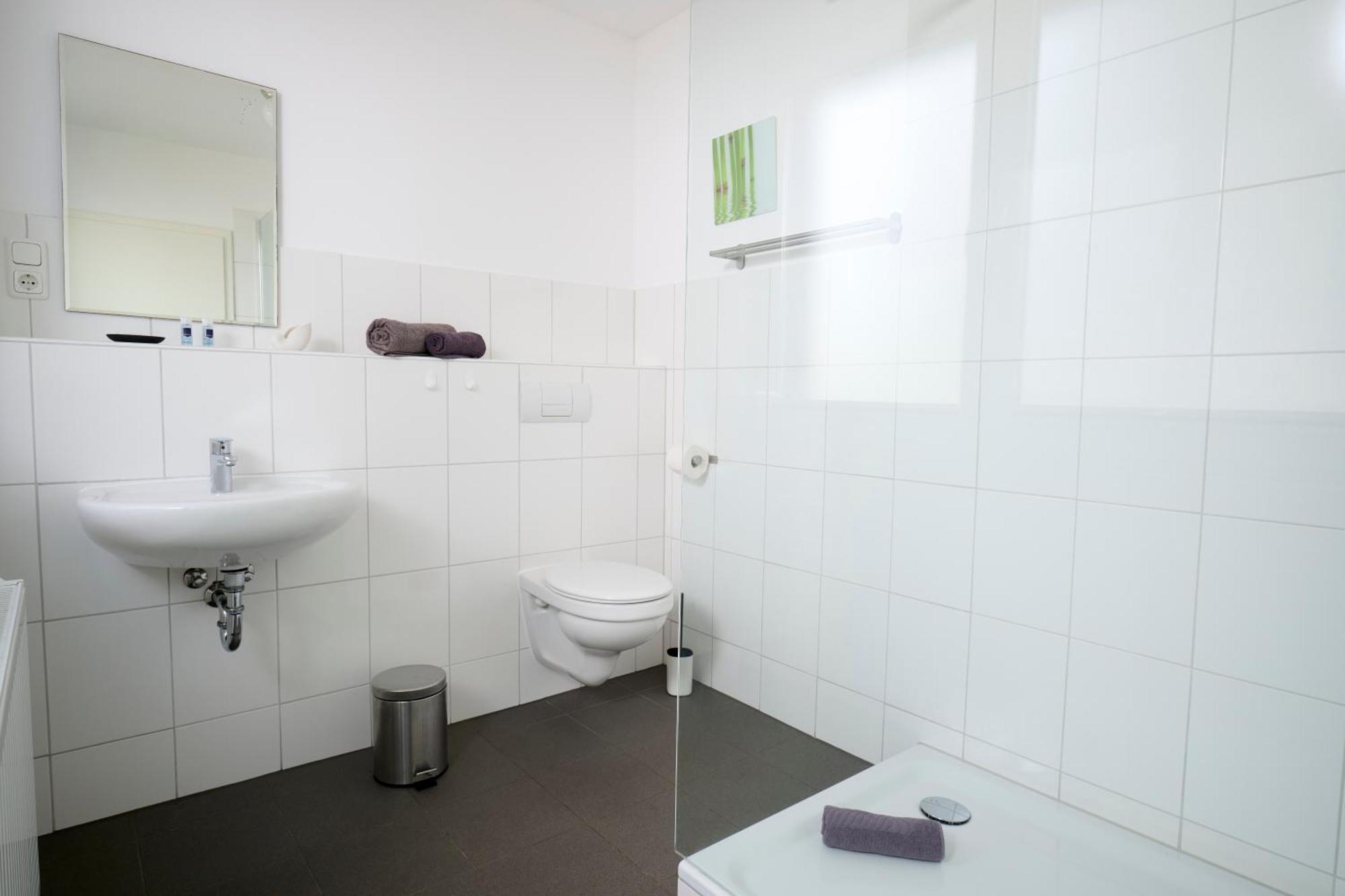 Shipyard Guesthouse Gaestehaus Fuer Geschaeftsreisende Und Monteure An Der Elsflether Werft Und Trainingcenter Heinemann Solutions Gmbh Екстериор снимка